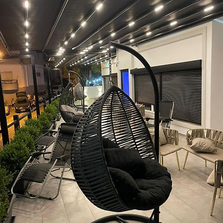Aries Apartments Sarandë Eksteriør bilde