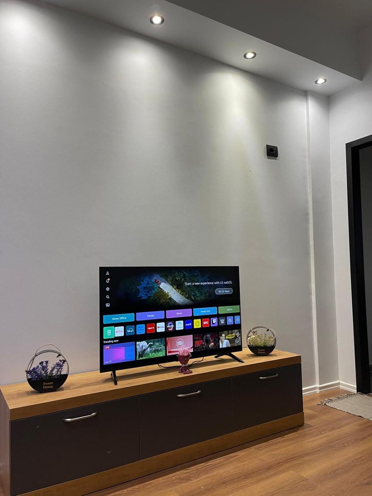 Aries Apartments Sarandë Eksteriør bilde
