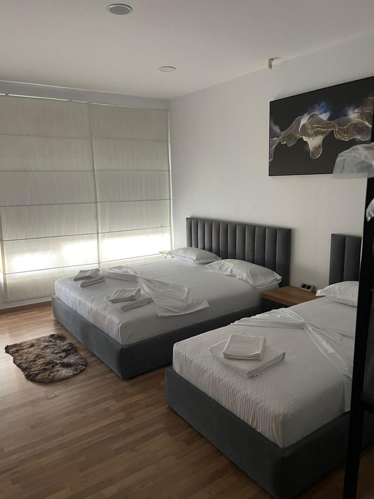 Aries Apartments Sarandë Eksteriør bilde