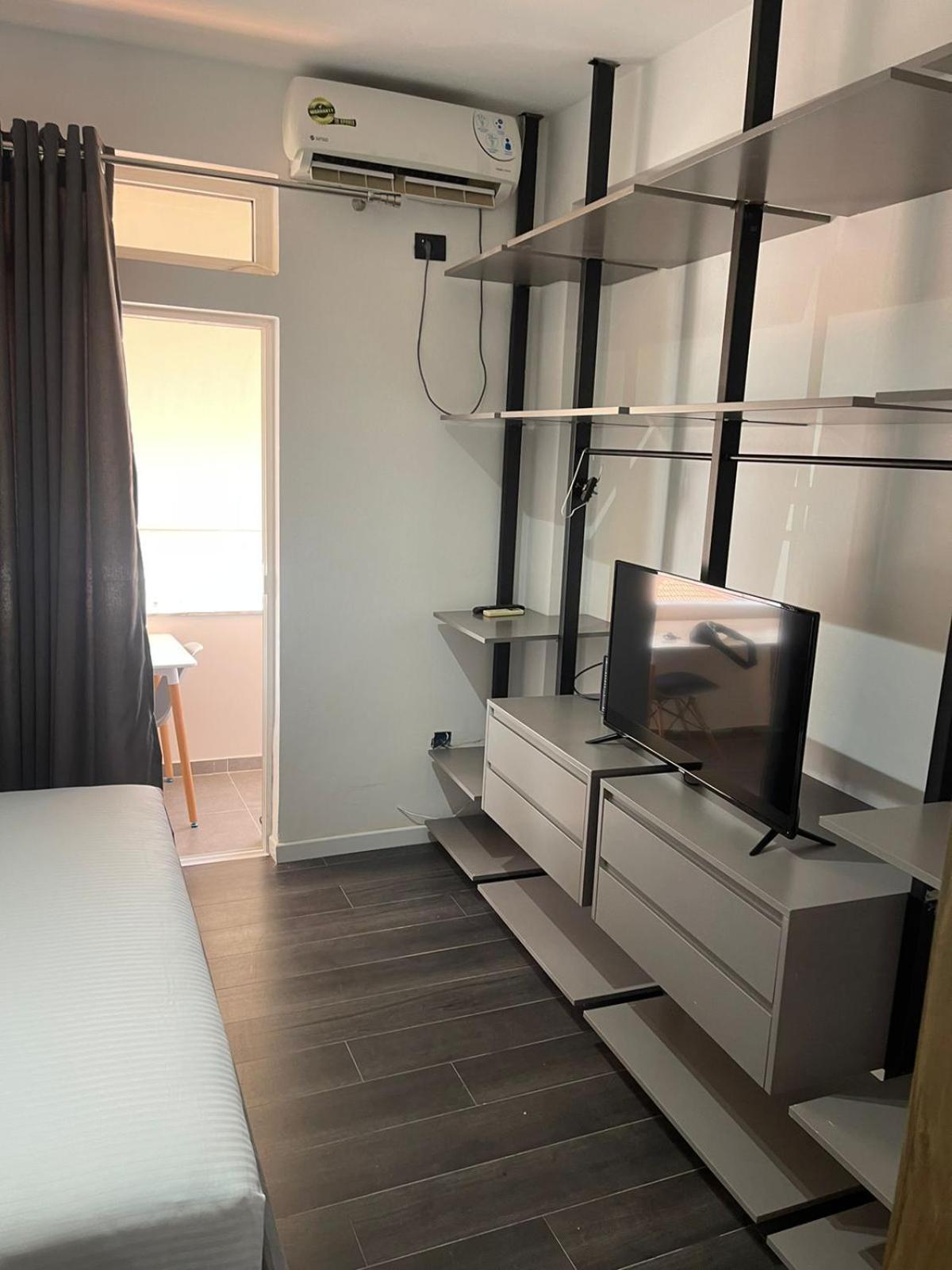 Aries Apartments Sarandë Eksteriør bilde