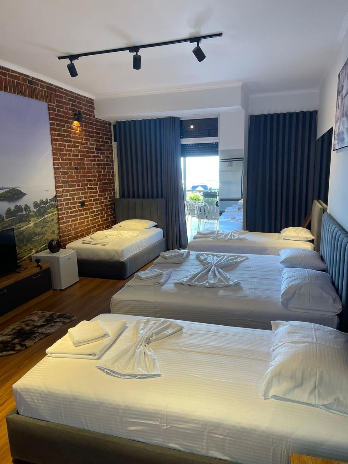 Aries Apartments Sarandë Eksteriør bilde