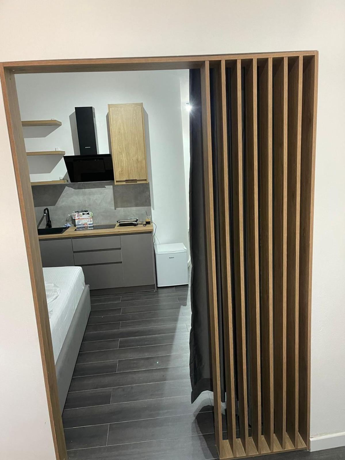 Aries Apartments Sarandë Eksteriør bilde