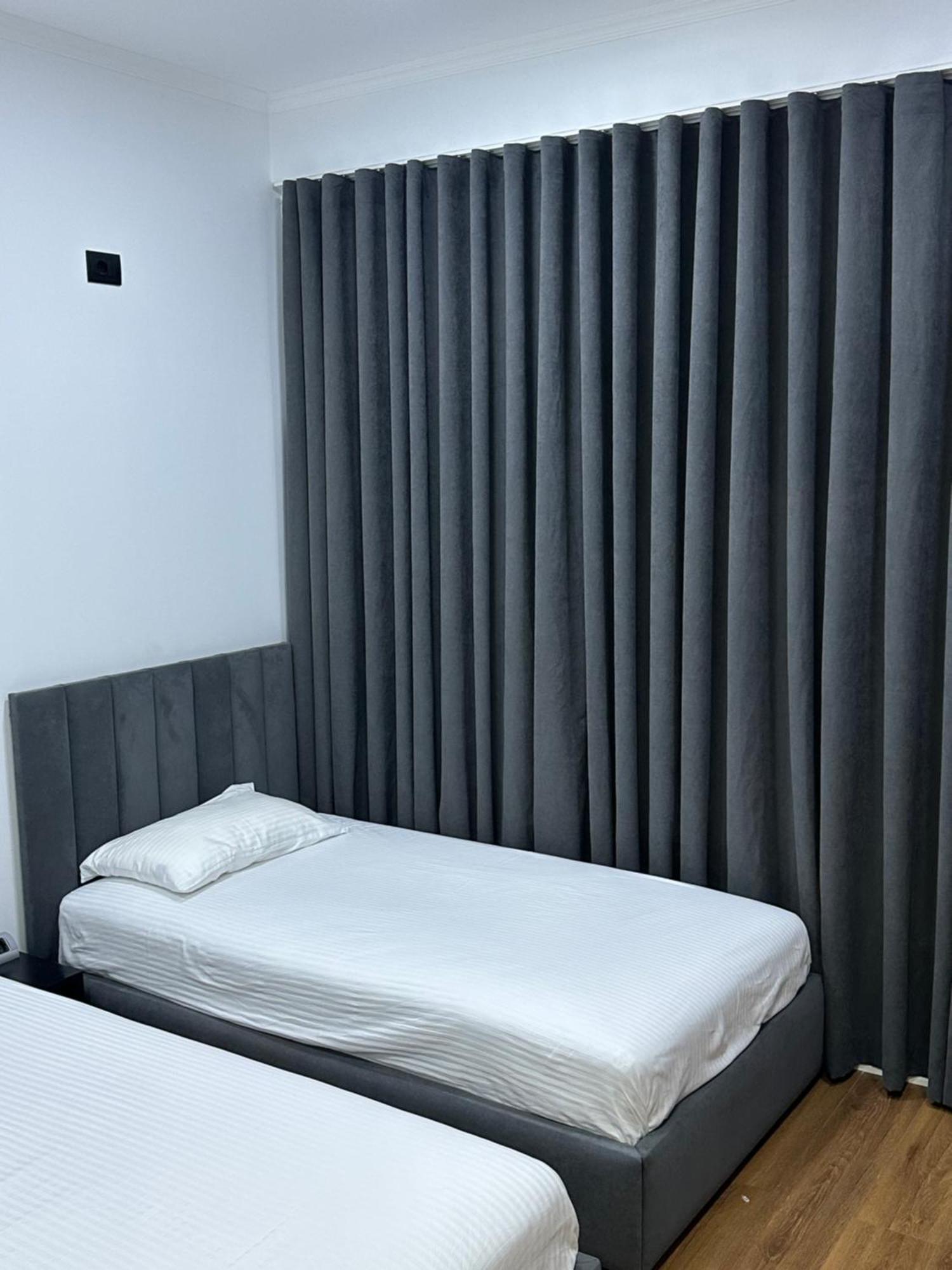 Aries Apartments Sarandë Eksteriør bilde